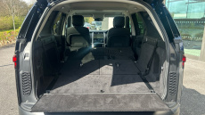 Land Rover Discovery 3.0 D300 S 5dr Auto Diesel Station Wagon